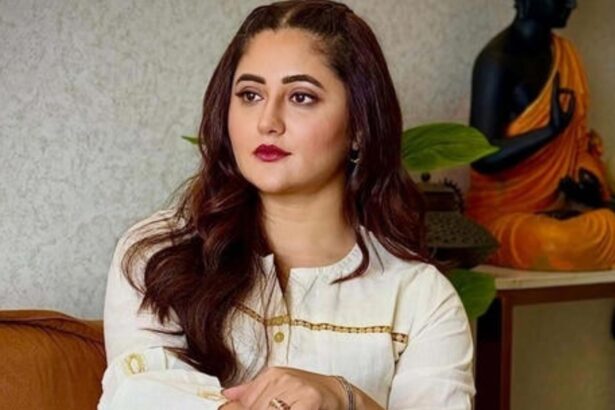 Hunterfly 026 08 15 122415 Rashami Desai discusses her health journey and sustainable approach to fitness