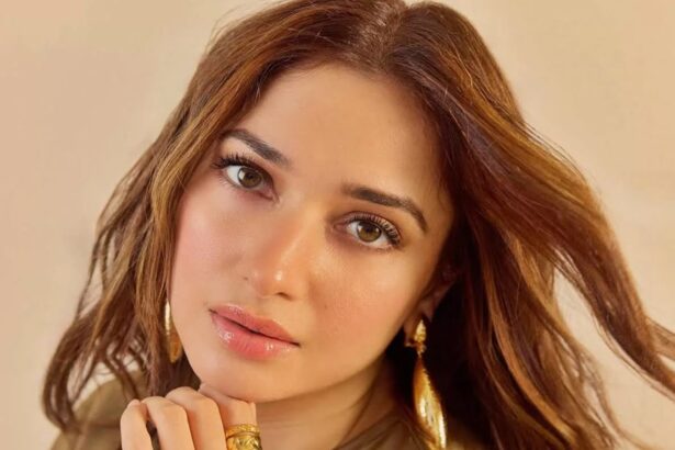 Tamannaah Bhatia visits Mahakumbh 2025 in Prayagraj and takes a holy dip at Triveni Sangam