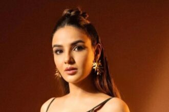 Jasmine Bhasin during Khatron Ke Khiladi 15 stunt challenge