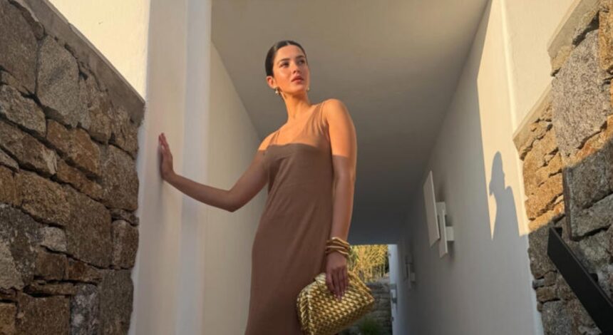 Hunterfly 026 08 20 185614 Shanaya Kapoor in a stylish sundowner outfit showcasing effortless IT girl fashion