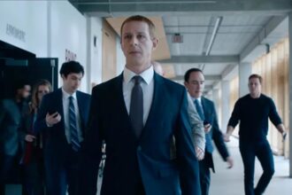 Hunterfly 026 08 29 180446 Jeremy Strong as Mark Zuckerberg in Aaron Sorkin's The Social Reckoning