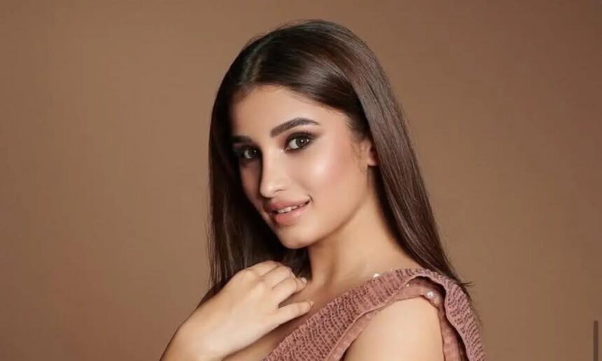 Hunterfly 026 08 29 233351 Rasha Thadani and Abhay Verma in the upcoming Bollywood film Laikey Laika
