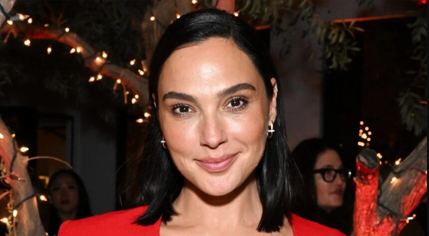 Hunterfly 026 08 30 140848 1 Gal Gadot in a red dress at The Runner afterparty in Los Angeles