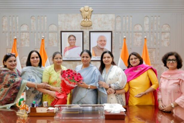 Hunterfly 2026 08 05 113403 Delhi Chief Minister Rekha Gupta announces the constitution of the Delhi Commission for Women and the Delhi Minorities Commission.