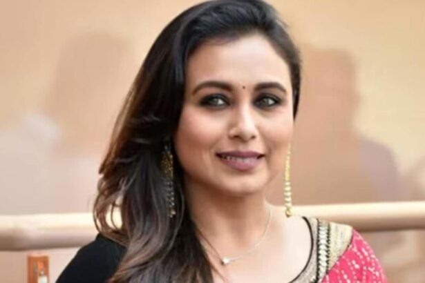 Hunterfly 2026 08 06 113813 Rani Mukerji smiling during a public appearance.