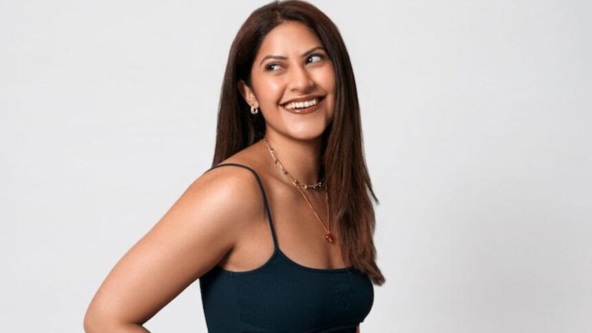 Hunterfly 2026 08 13 202104 Sakshi Shivdasani poses for a celebrity lifestyle quiz