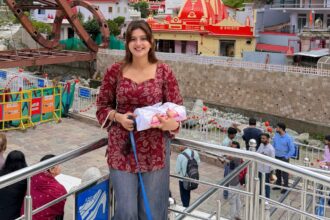 Hunterfly 2026 08 21 220921 Anjali Arora at Kainchi Dham after seeking Neem Karoli Baba blessings