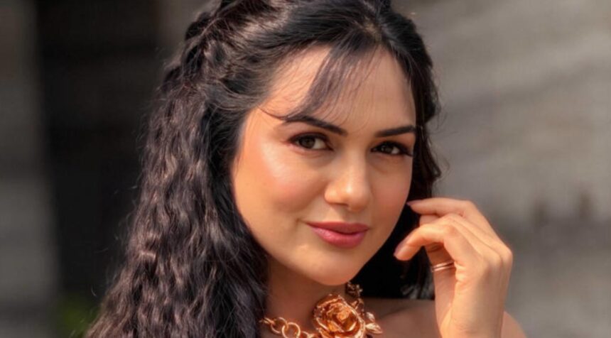 Akanksha Chamola spotted with knee bandage at an event