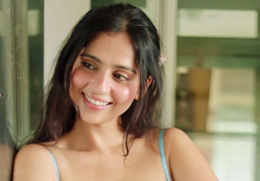 Hunterfly 2026 08 31 114052 Rose Sardana shoots for a new project in Nashik with Jesse Lever