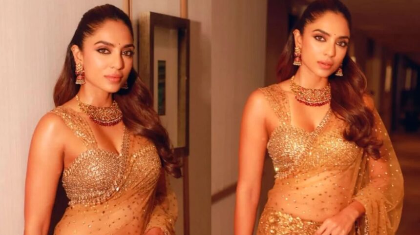 Hunterfly 26 08 03 234227 Sobhita Dhulipala walks the runway in Rahul Mishra's Devi: The Eternal Muse couture finale at India Couture Week 2026.