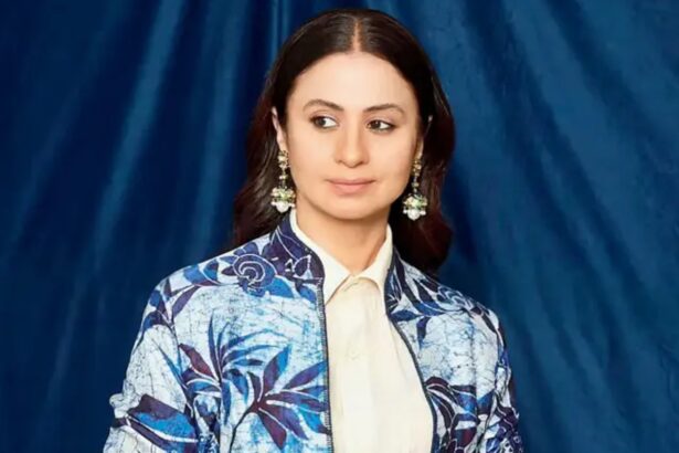 Hunterfly 26 08 04 132807 Rasika Dugal as Beena Tripathi in Mirzapur: The Movie.