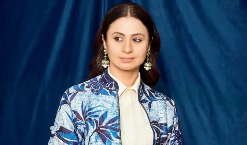 Hunterfly 26 08 04 132807 Rasika Dugal as Beena Tripathi in Mirzapur: The Movie.