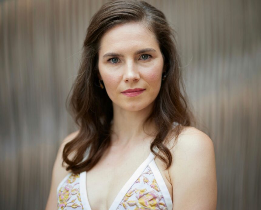 Amanda Knox performs at the Edinburgh Fringe amid controversy