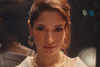 Hunterfly 26 08 08 001812 Tamannaah Bhatia wearing pieces from Tamannaah Fine Jewellery debut collection