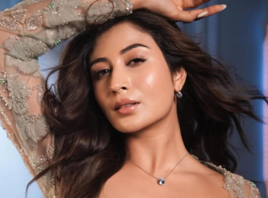 Shreya Kalra and Shivangi Joshi in Lock Upp Season 2 winner speculation