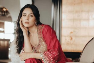 Shehnaaz Gill during the Ishqnama shoot after her nose ring mishap