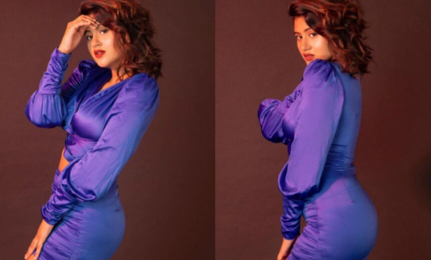 Hunterfly 26 08 21 211418 Anjali Arora poses in a blue dress during a glamorous photoshoot