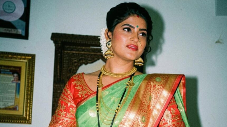 Hunterfly 26 08 24 194505 Kalyani Jadhav in a contemporary white saree photoshoot