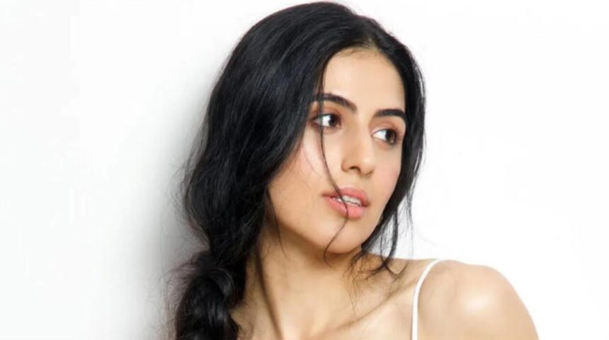 Hunterfly 26 08 28 112547 Simar Bhatia and Roshan Mathew are reportedly set to star together in a new romantic comedy