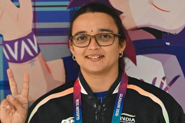 Seema Kaliramna celebrates her Commonwealth Games 2026 bronze medal in discus throw