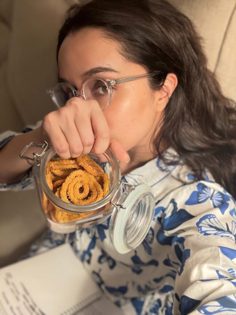 Hunterfly 572406050 18551363515038573 2083132555794358605 n Shraddha Kapoor’s green corner brings nature indoors