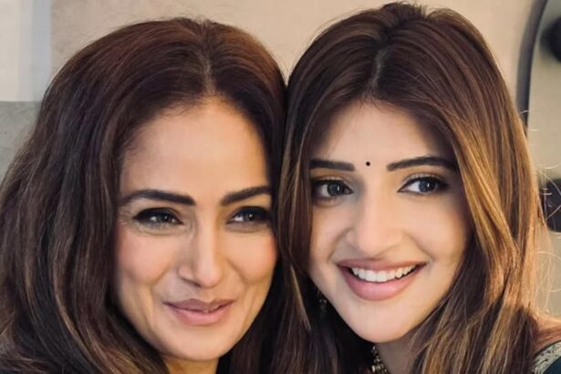 Sreeleela and Simran pose together during their recent meeting.