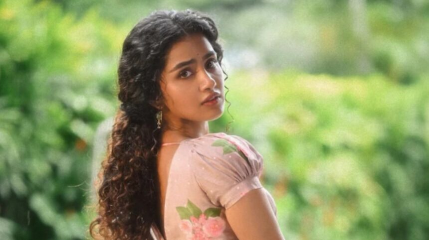 Anupama Parameswaran actress who starred in Premam Dragon and Tillu Square