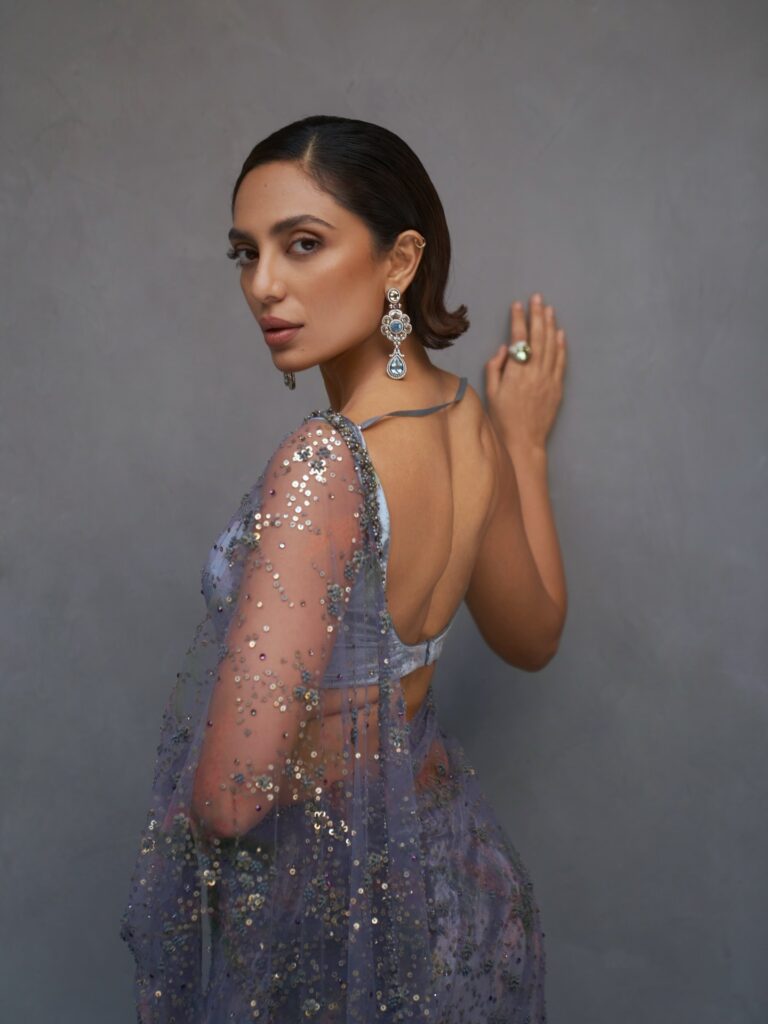 Hunterfly 655040718 18569579050009887 5915790792901254931 n 3. Sobhita Dhulipala's Elegant Deep-Back Blouse