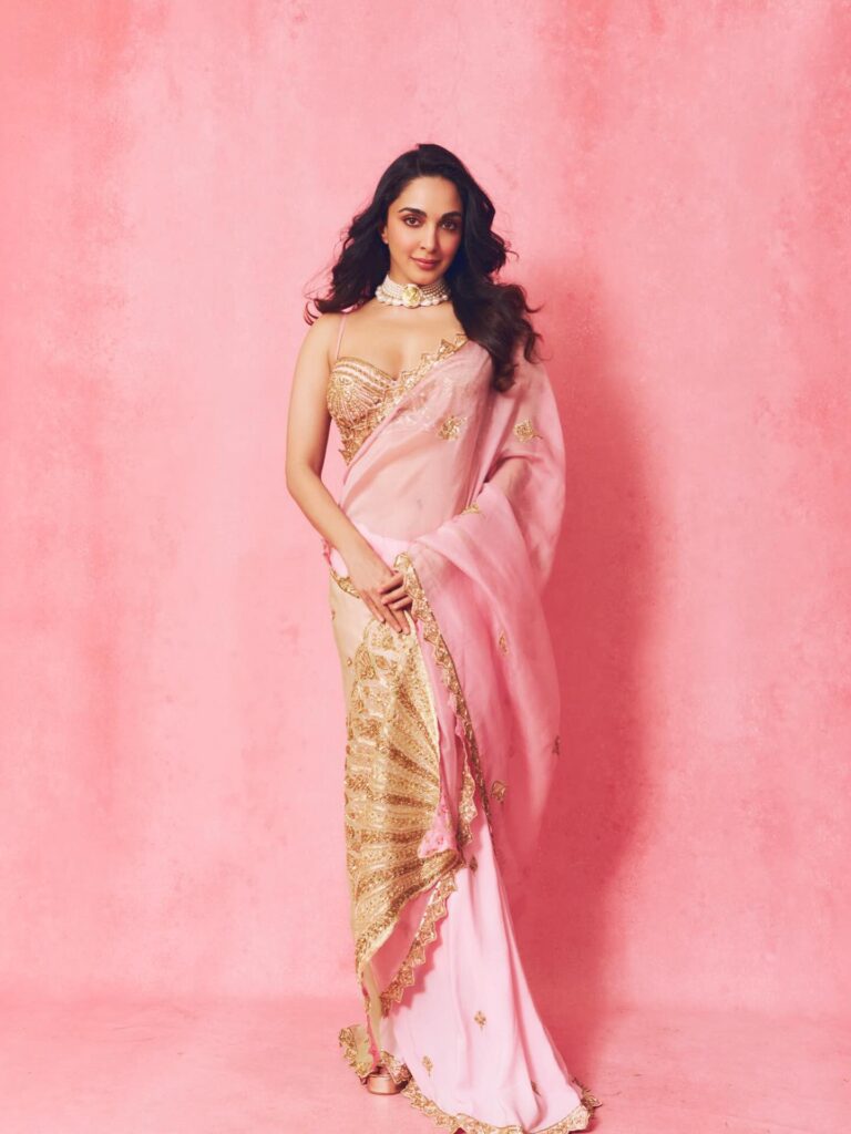 Hunterfly 660993601 18584500708012449 7228620113979142928 n Soft Glam Beauty Enhances the Ensemble