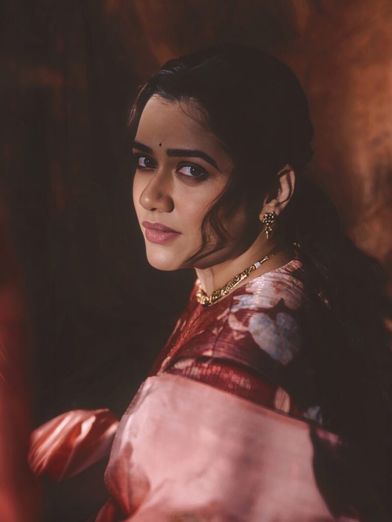 A Fresh Perspective on the Iconic Paithani