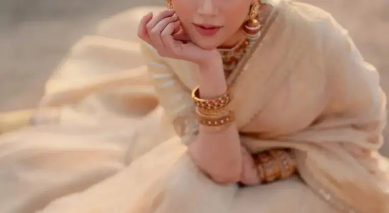 Hunterfly Golden Bangles 9. Bangles