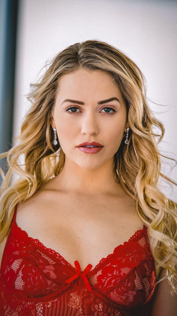 Hunterfly Mia Malkova5 Mia Malkova Awards and Recognition
