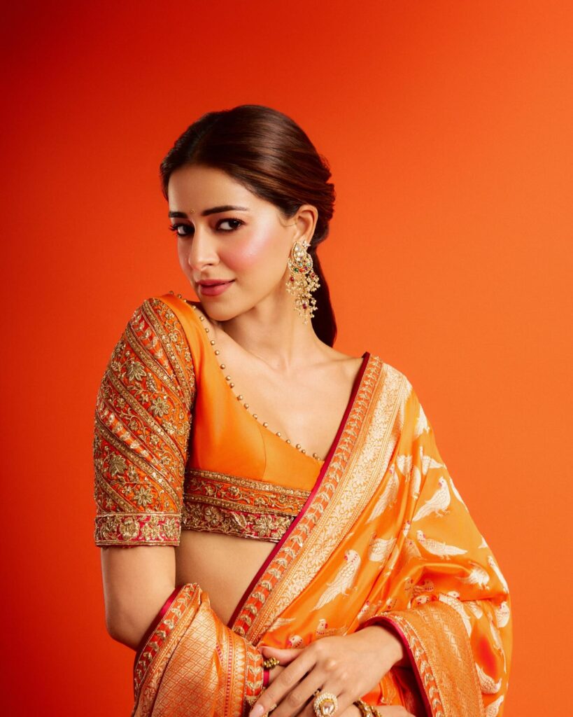 Hunterfly Proud to drape a Banarasi brocade saree by Swadesh that celebrates the skill and artistry of our 1 6. Ananya Panday's Multi-String Banarasi Blouse