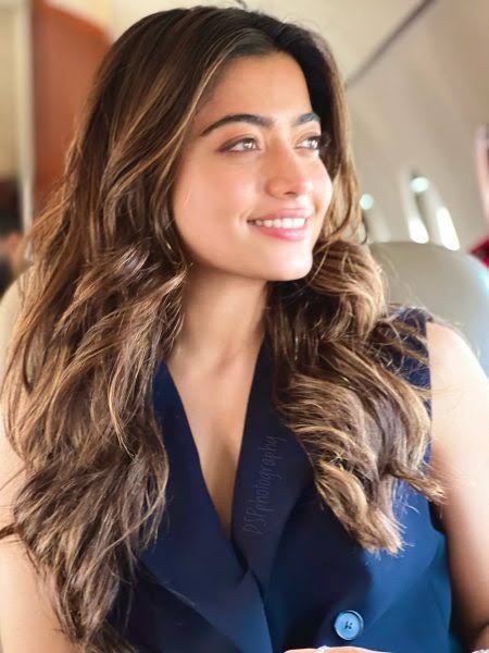 Hunterfly Rashmika Mandanna 2 Awards & Achievements