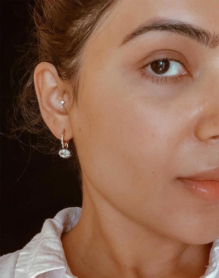 Samantha shares new pregnancy pictures