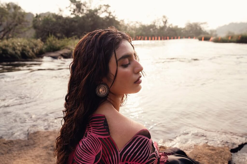 Hunterfly priyanka prakash varrier3 Statement Jewellery Adds an Artisanal Touch
