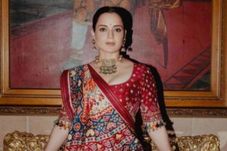 Hunterfly 026 09 05 235525 Kangana Ranaut prepares Janmashtami bhog at her family home in Mandi