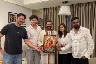 Shobinaw Satyaa with Dev Sharma Anjali Arora and Rajniesh Duggal in Kashi