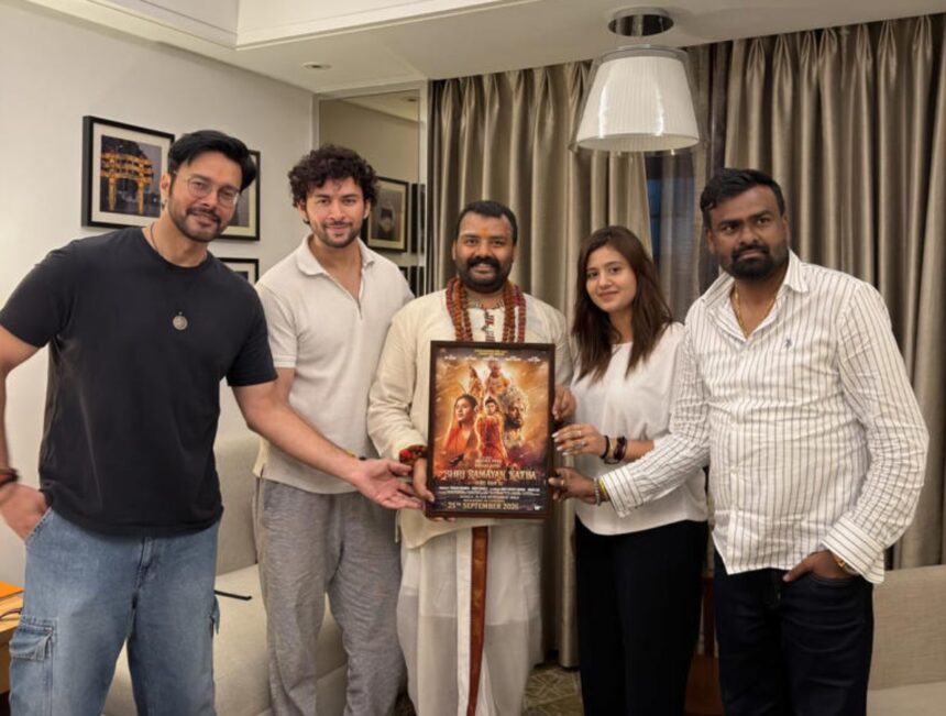 Shobinaw Satyaa with Dev Sharma Anjali Arora and Rajniesh Duggal in Kashi