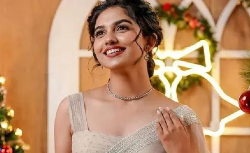 Mamitha Baiju in a recent public appearance amid the viral 500 Waala and 1000 Waala fan trend