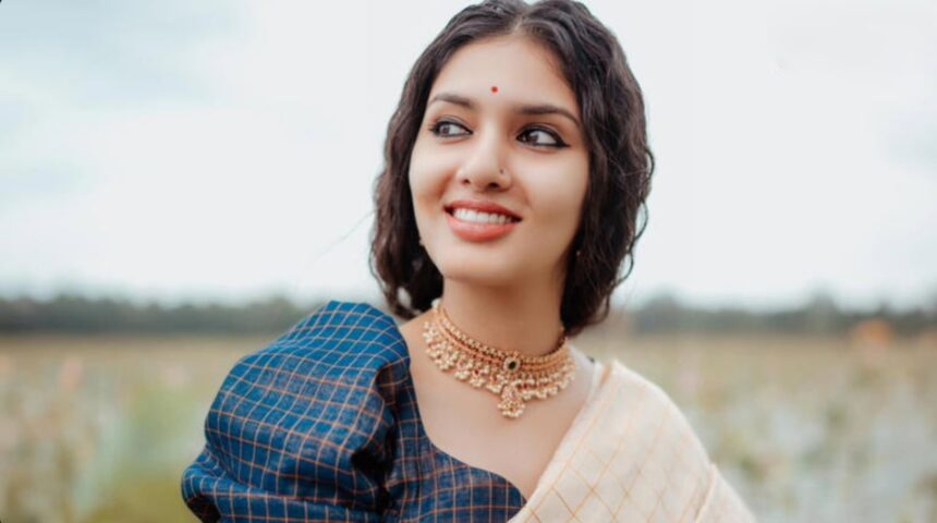 Hunterfly 026 09 17 091512 Gayathri Suresh returns to the Bigg Boss Malayalam 8 house