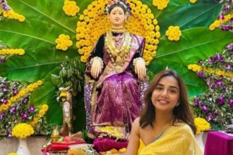 Prajakta Koli celebrates Gauri Pujan with her family