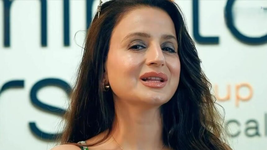 Hunterfly 026 09 21 183217s Ameesha Patel during an interaction with fans on X