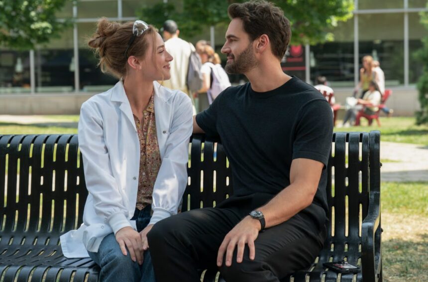 hunterfly 026 09 24 155202 Lili Reinhart and Tom Bateman in The Love Hypothesis