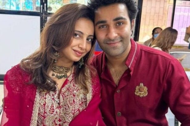 Hunterfly 026 09 24 173955 Aadar Jain and Alekha Advani at their marriage registration ceremony