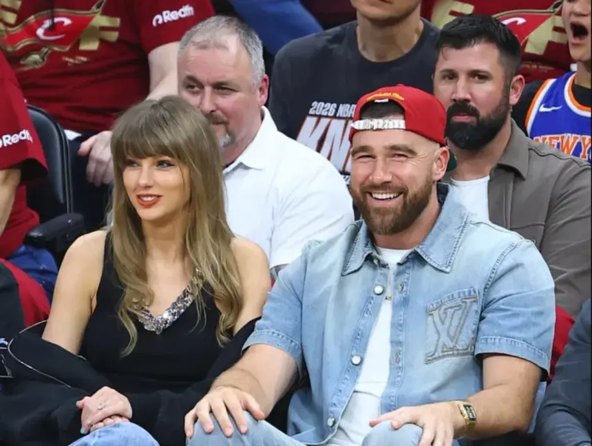 hunterfly 026 09 26 215559 Taylor Swift and Travis Kelce during their Cleveland road trip featured in the Cleveland lyric video