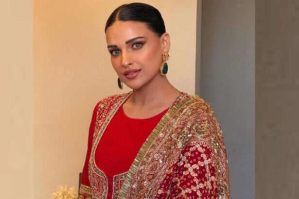 Himanshi Khurana celebrates Ganesh Chaturthi on the Indian Game Show sets