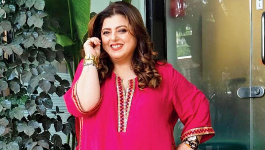 Hunterfly 2026 09 19 121558 Delnaaz Irani in Chumbak with Anant Joshi and Amyra Dastur