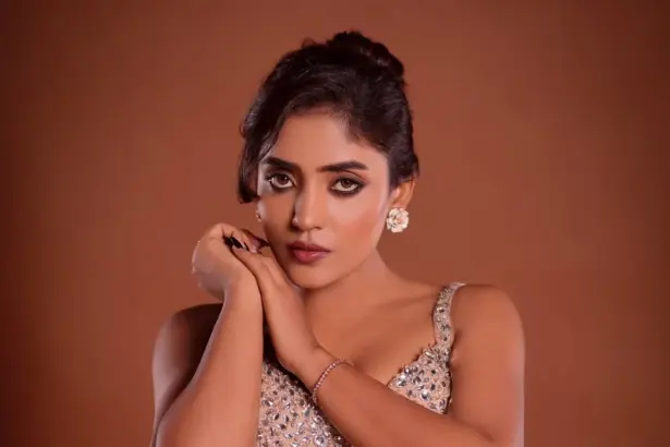 Hunterfly 2026 09 28 175946 Tanyaa Mishra actress and model in a promotional photoshoot