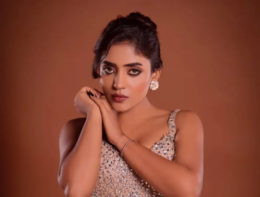 Tanyaa Mishra actress and model in a promotional photoshoot
